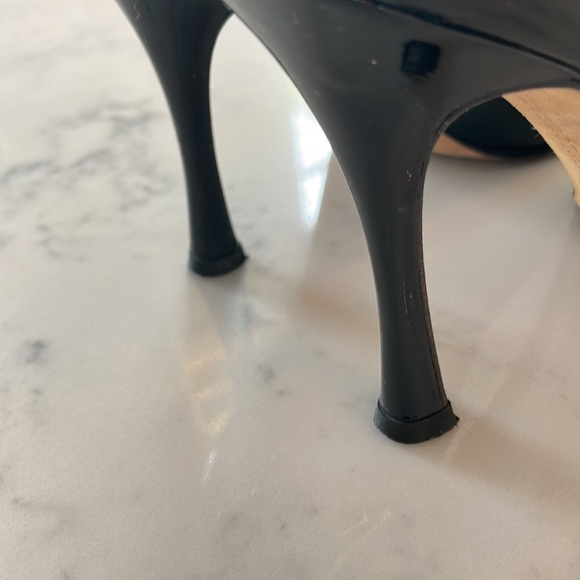 Manolo blahnik black heels. - Picture 6 of 6